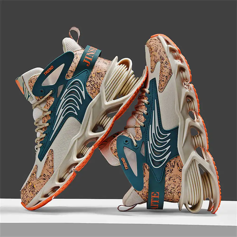 Vintage Items Collection - Scarpe da ginnastica da corsa per